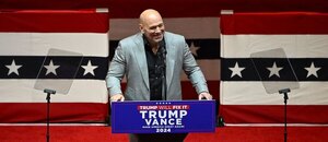 Dana White volí Trumpa